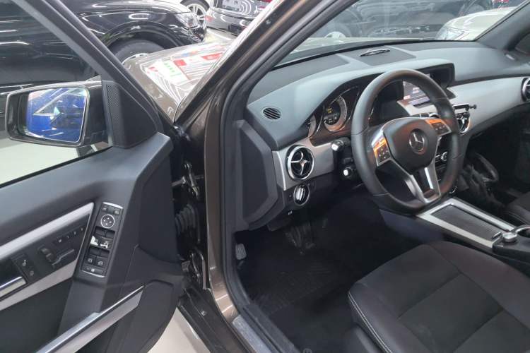 Used Mercedes-Benz GLK-Class 2014 GLK 200 Standard Model Driver Seat