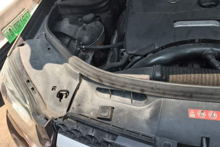 Used Mercedes-Benz GLK-Class 2014 GLK 200 Standard Model Engine Bay Right