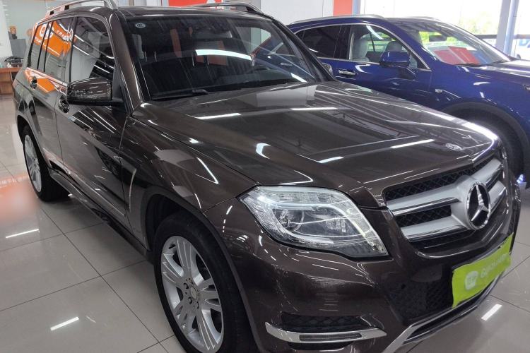 Used Mercedes-Benz GLK-Class 2014 GLK 200 Standard Model Front Right 45 Deg