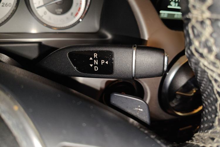 Used Mercedes-Benz GLK-Class 2014 GLK 260 4MATIC Dynamic Model Gear Lever