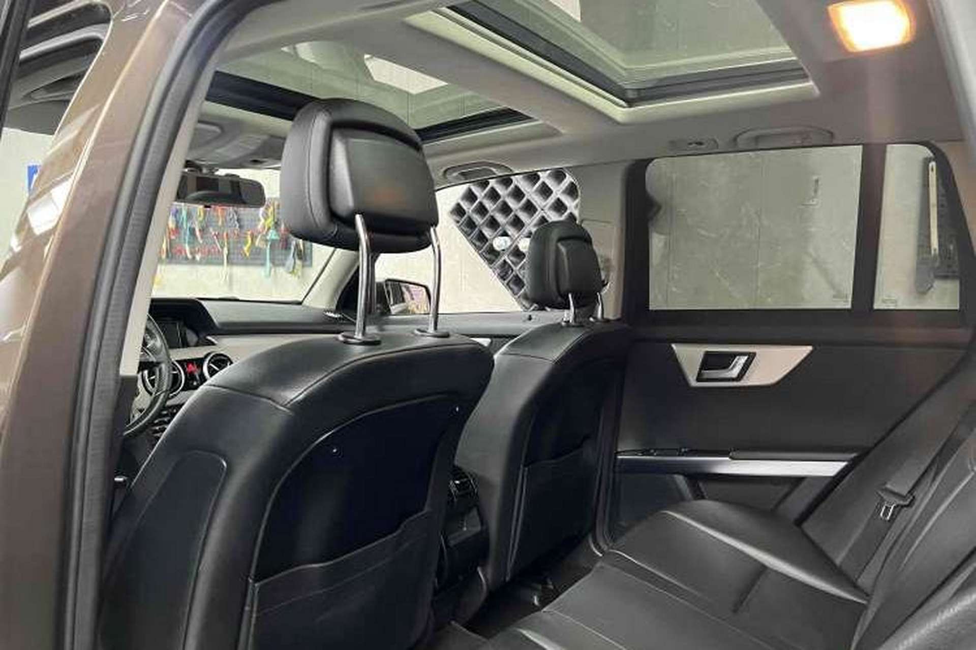 Used Mercedes-Benz GLK-Class 2014 GLK 260 4MATIC Dynamic Model Interior 3