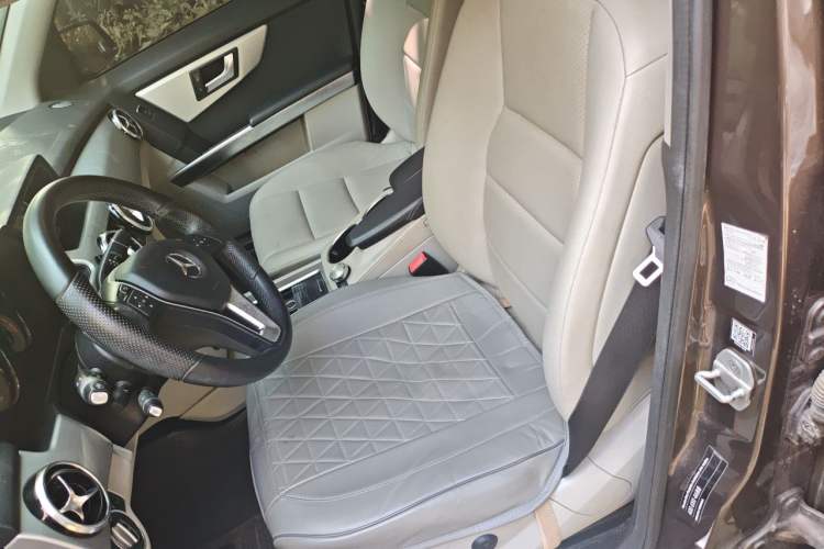 Used Mercedes-Benz GLK-Class 2014 GLK 260 4MATIC Dynamic Model Left Front Seat