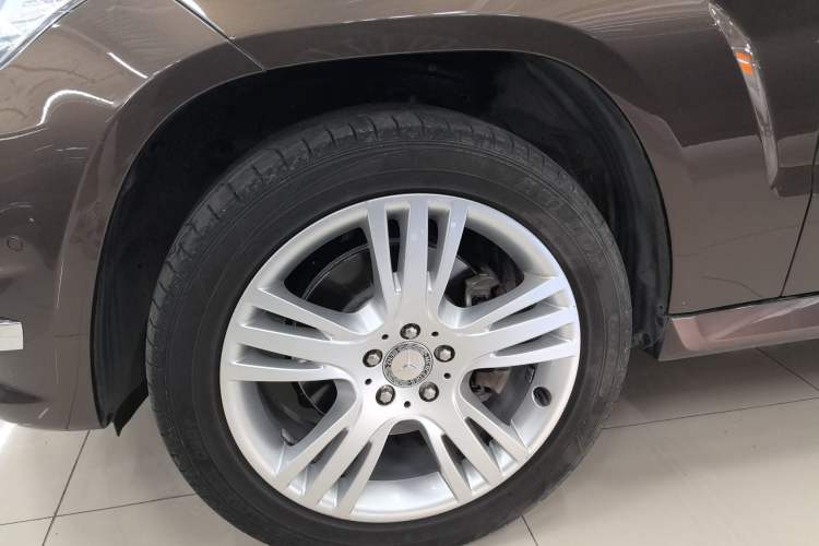 Used Mercedes-Benz GLK-Class 2014 GLK 200 Standard Model Left Front Wheel Hub