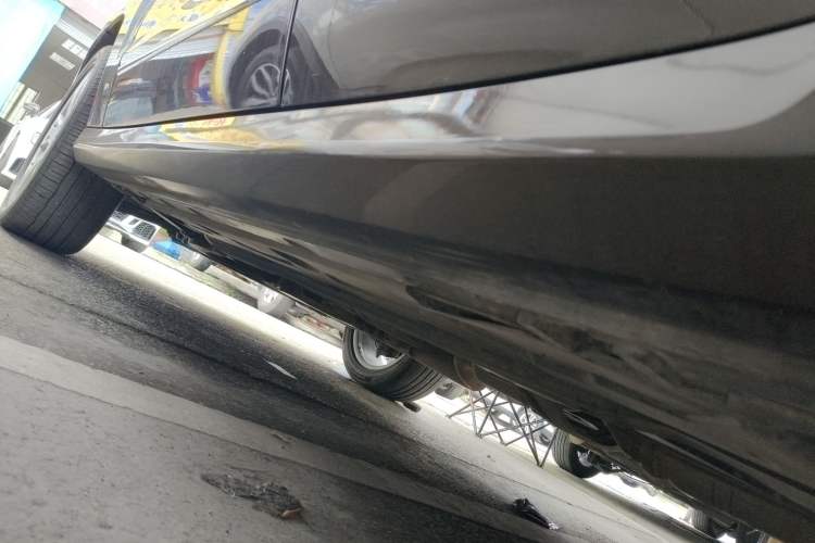 Used Mercedes-Benz GLK-Class 2014 GLK 200 Standard Model Left Side Sill