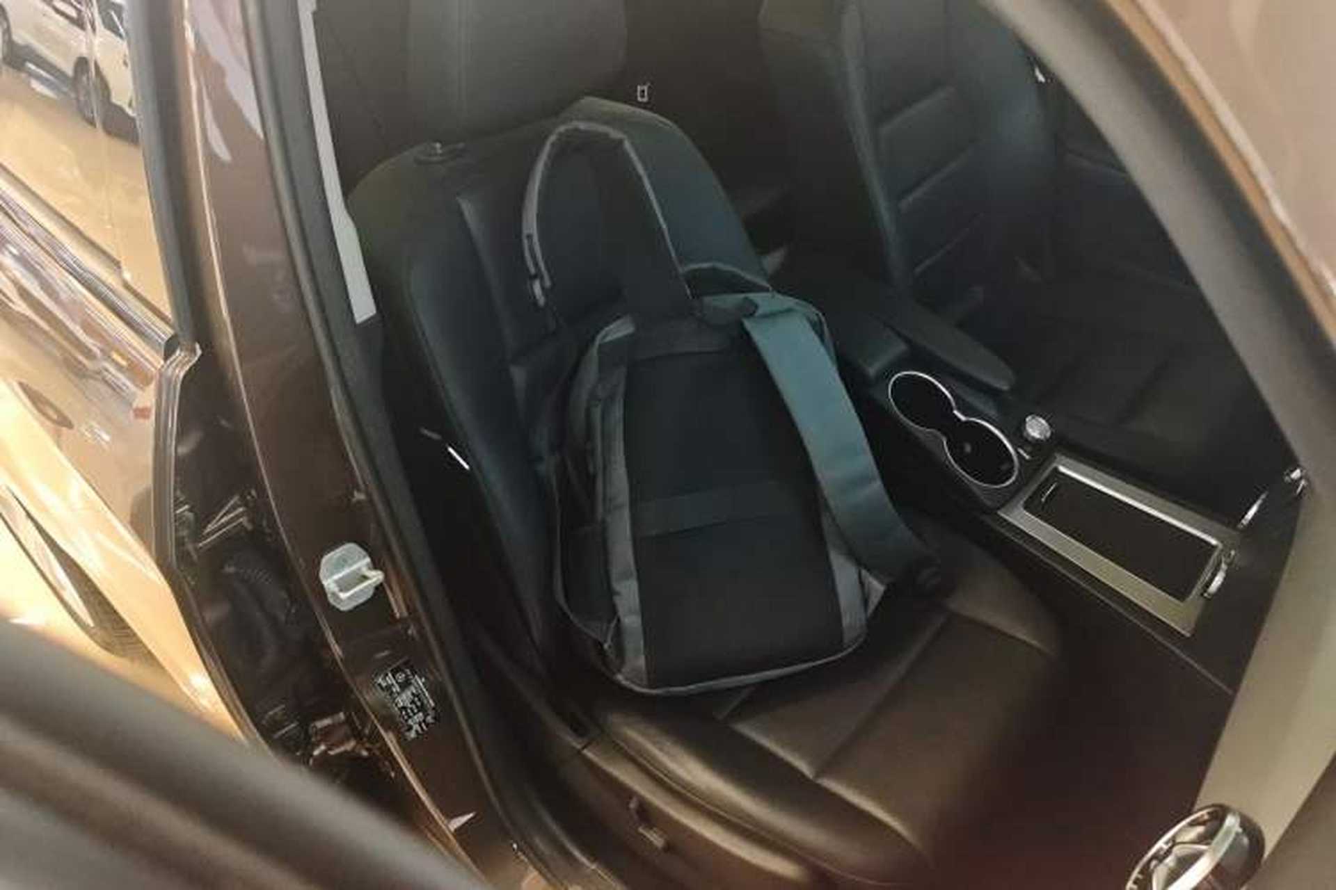 Used Mercedes-Benz GLK-Class 2014 GLK 260 4MATIC Dynamic Model Right Front Seat
