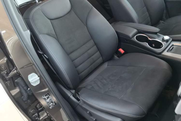 Used Mercedes-Benz GLK-Class 2014 GLK 200 Standard Model Right Front Seat