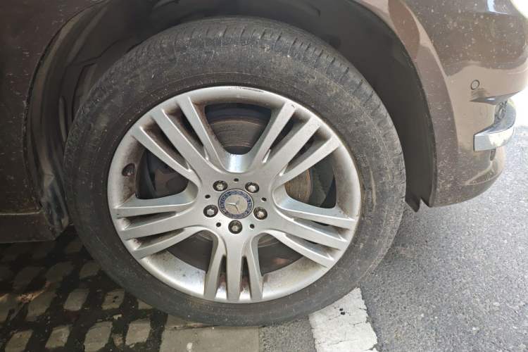 Used Mercedes-Benz GLK-Class 2014 GLK 260 4MATIC Dynamic Model Right Front Wheel Hub