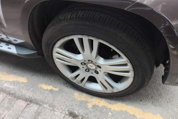 Used Mercedes-Benz GLK-Class 2014 GLK 200 Standard Model Right Front Wheel Hub