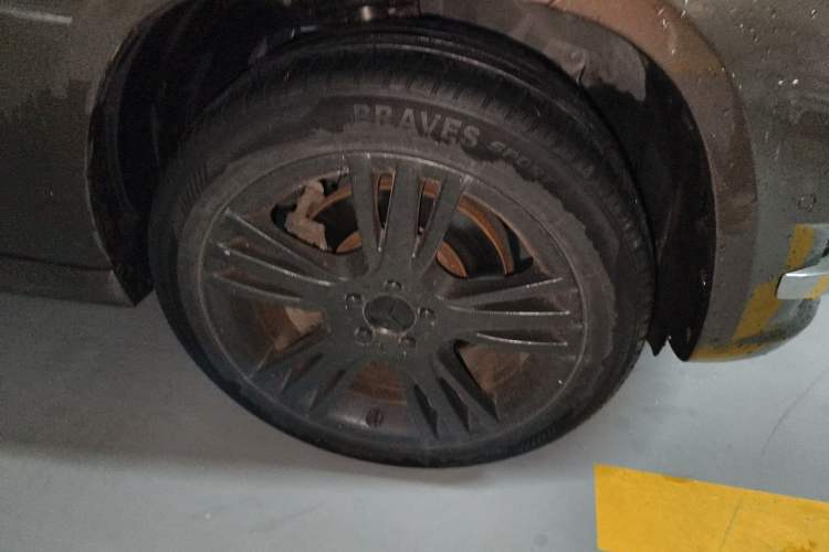 Used Mercedes-Benz GLK-Class 2014 GLK 200 Standard Model Right Front Wheel Hub