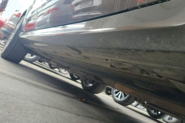 Used Mercedes-Benz GLK-Class 2014 GLK 200 Standard Model Right Side Sill