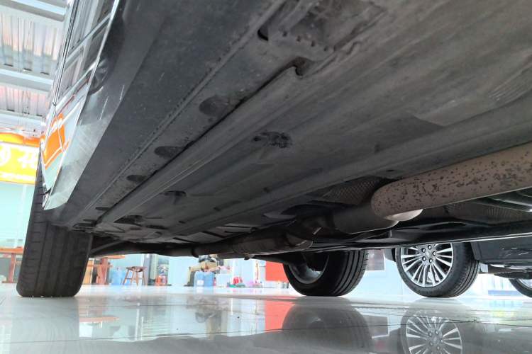 Used Mercedes-Benz GLK-Class 2014 GLK 200 Standard Model Right Side Sill