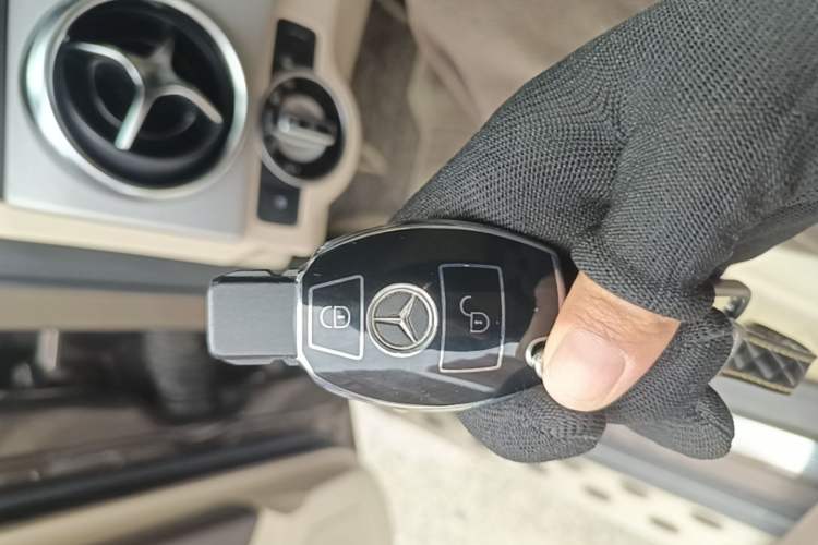 Used Mercedes-Benz GLK-Class 2014 GLK 260 4MATIC Dynamic Model Vehicle Key