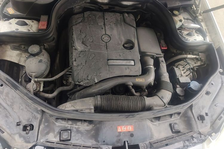 Used Mercedes-Benz GLK-Class 2014 GLK 260 4MATIC Dynamic Model Engine Bay