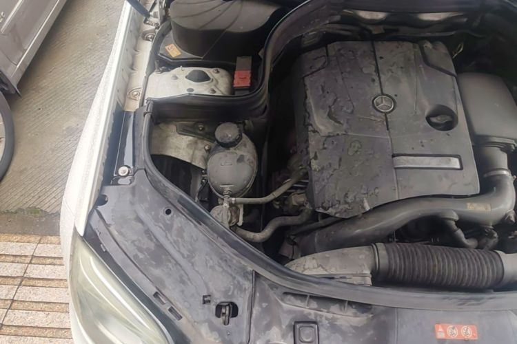 Used Mercedes-Benz GLK-Class 2014 GLK 260 4MATIC Dynamic Model Engine Bay Right