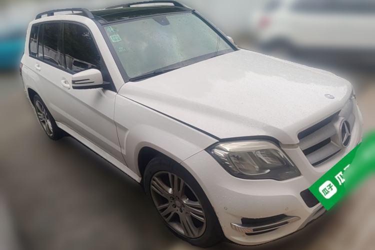 Used Mercedes-Benz GLK-Class 2014 GLK 260 4MATIC Dynamic Model Front Right 45 Deg