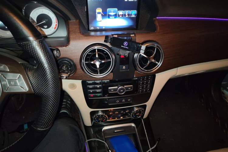 Used Mercedes-Benz GLK-Class 2014 GLK 260 4MATIC Dynamic Model Audio And AC Panel