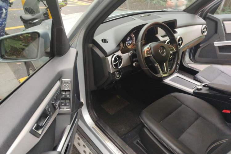 Used Mercedes-Benz GLK-Class 2014 GLK 200 Standard Model Driver Seat