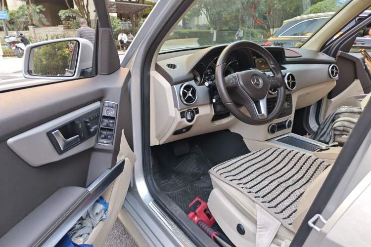 Used Mercedes-Benz GLK-Class 2014 GLK 260 4MATIC Dynamic Model Driver Seat