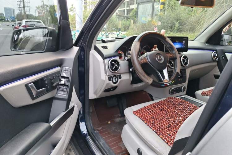Used Mercedes-Benz GLK-Class 2014 GLK 260 4MATIC Dynamic Model Driver Seat