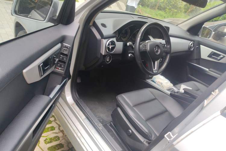 Used Mercedes-Benz GLK-Class 2014 GLK 260 4MATIC Dynamic Model Driver Seat