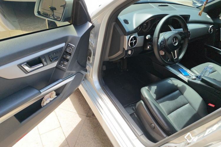 Used Mercedes-Benz GLK-Class 2014 GLK 260 4MATIC Dynamic Model Driver Seat