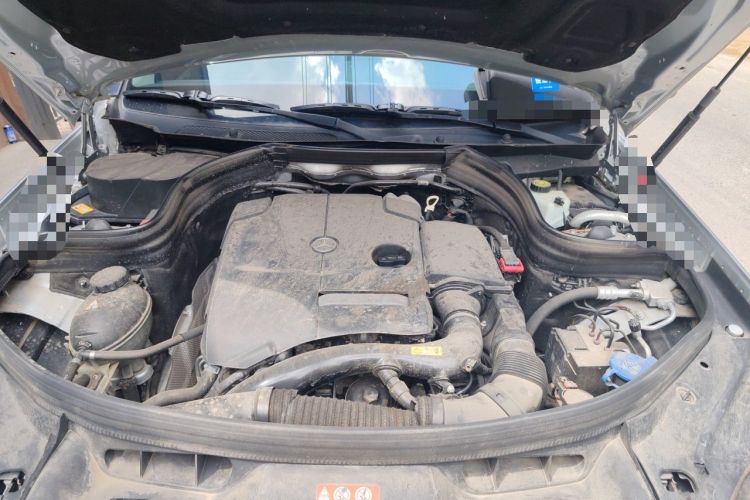 Used Mercedes-Benz GLK-Class 2014 GLK 260 4MATIC Dynamic Model Engine Bay