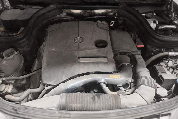 Used Mercedes-Benz GLK-Class 2014 GLK 260 4MATIC Dynamic Model Engine Bay