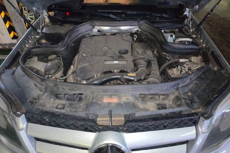 Used Mercedes-Benz GLK-Class 2014 GLK 260 4MATIC Dynamic Model Engine Bay