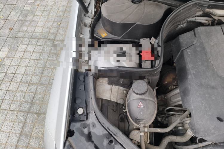 Used Mercedes-Benz GLK-Class 2014 GLK 260 4MATIC Dynamic Model Engine Bay Right