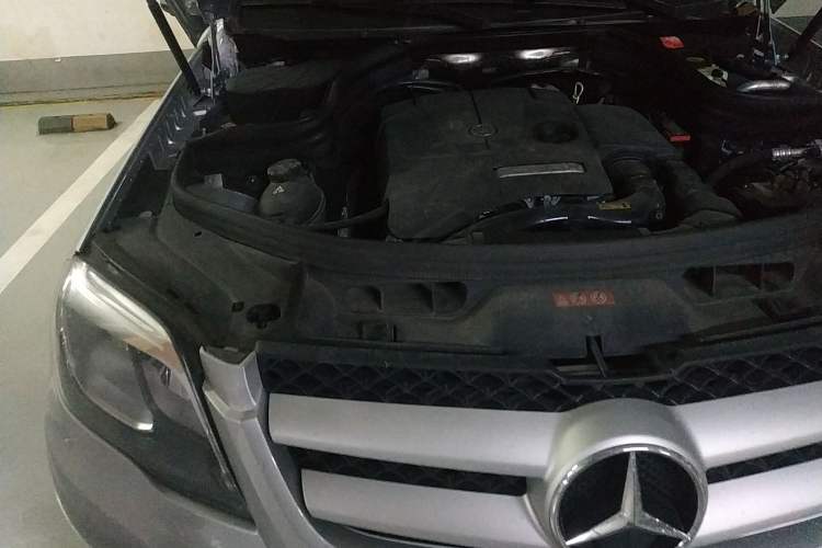 Used Mercedes-Benz GLK-Class 2014 GLK 260 4MATIC Dynamic Model Engine Bay Right