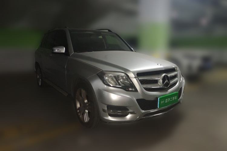 Used Mercedes-Benz GLK-Class 2014 GLK 200 Standard Model Front Right 45 Deg