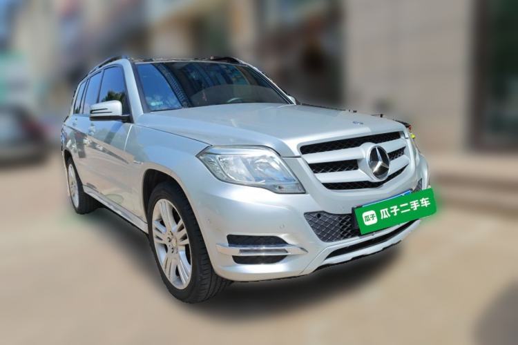 Used Mercedes-Benz GLK-Class 2014 GLK 260 4MATIC Dynamic Model Front Right 45 Deg