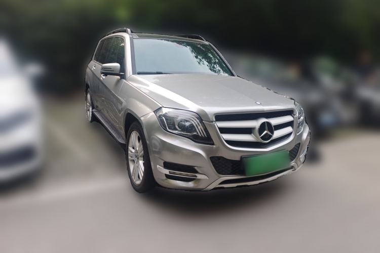 Used Mercedes-Benz GLK-Class 2014 GLK 260 4MATIC Dynamic Model Front Right 45 Deg
