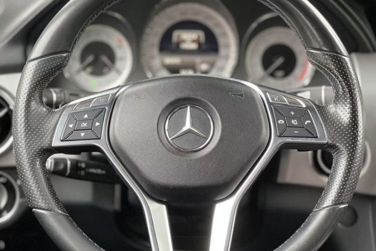 Used Mercedes-Benz GLK-Class 2014 GLK 200 Standard Model Interior 1