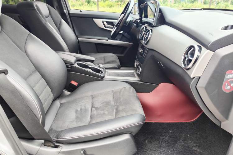 Used Mercedes-Benz GLK-Class 2014 GLK 200 Standard Model Interior 10