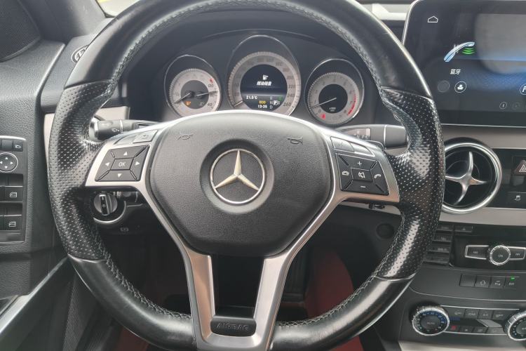 Used Mercedes-Benz GLK-Class 2014 GLK 200 Standard Model Interior 2