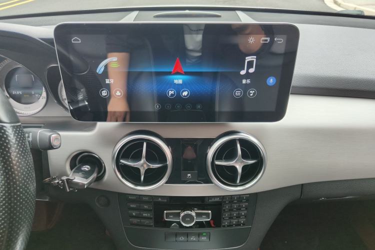 Used Mercedes-Benz GLK-Class 2014 GLK 200 Standard Model Interior 3