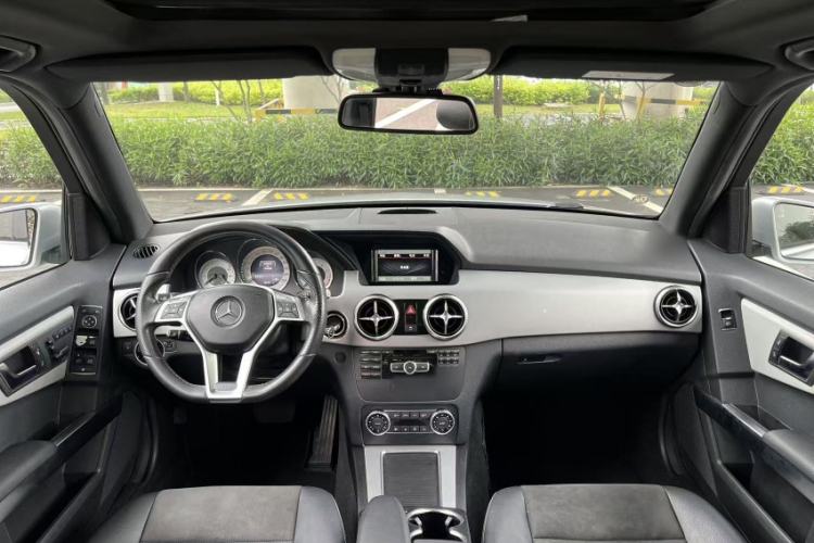 Used Mercedes-Benz GLK-Class 2014 GLK 200 Standard Model Interior 4