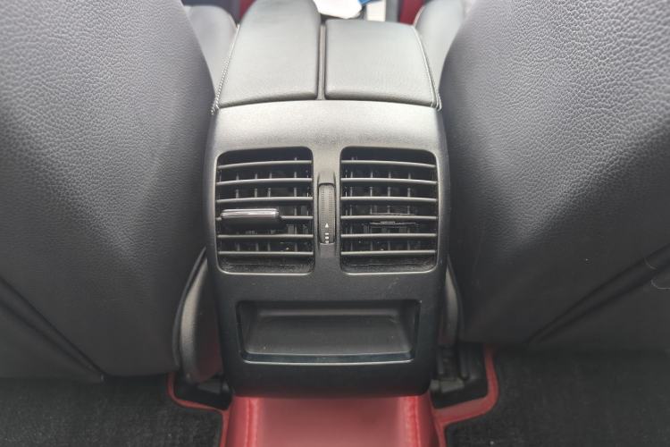 Used Mercedes-Benz GLK-Class 2014 GLK 200 Standard Model Interior 9