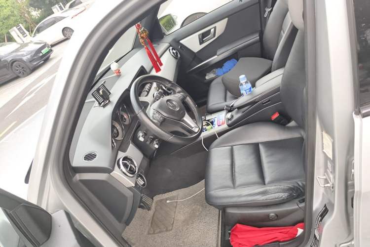 Used Mercedes-Benz GLK-Class 2014 GLK 260 4MATIC Dynamic Model Left Front Seat