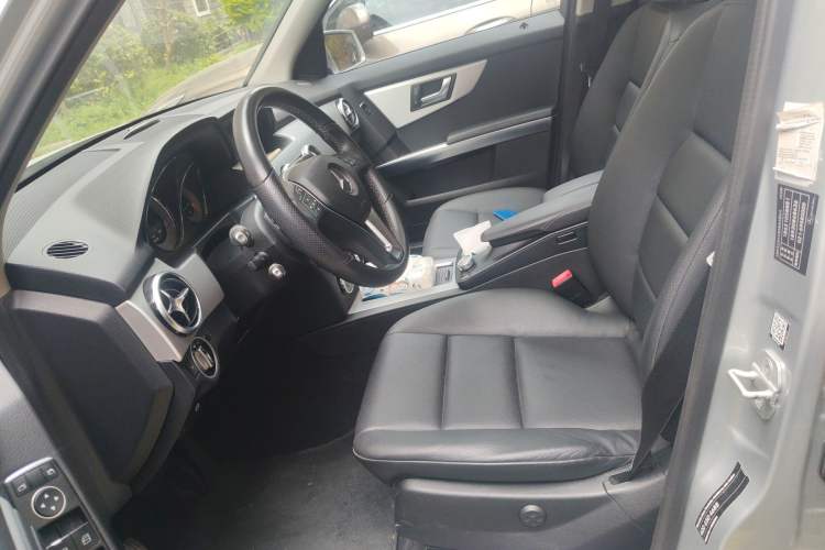 Used Mercedes-Benz GLK-Class 2014 GLK 260 4MATIC Dynamic Model Left Front Seat