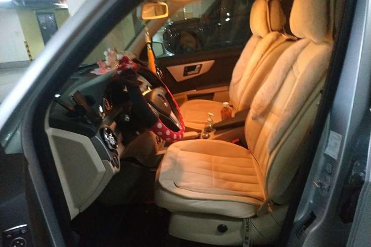 Used Mercedes-Benz GLK-Class 2014 GLK 260 4MATIC Dynamic Model Left Front Seat