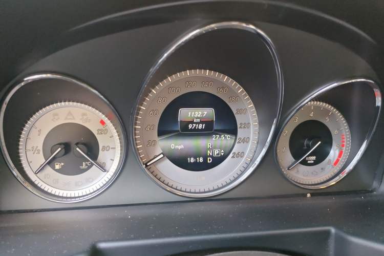 Used Mercedes-Benz GLK-Class 2014 GLK 260 4MATIC Dynamic Model Odometer Close Up