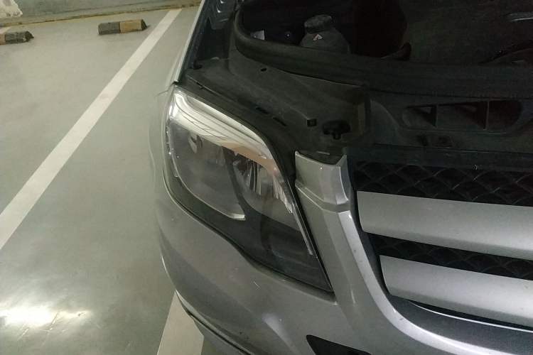 Used Mercedes-Benz GLK-Class 2014 GLK 260 4MATIC Dynamic Model Right Front Headlight