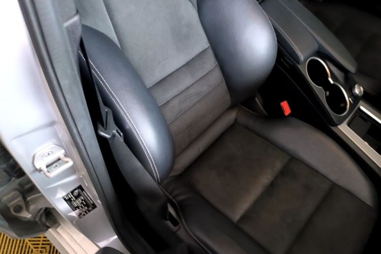 Used Mercedes-Benz GLK-Class 2014 GLK 200 Standard Model Right Front Seat
