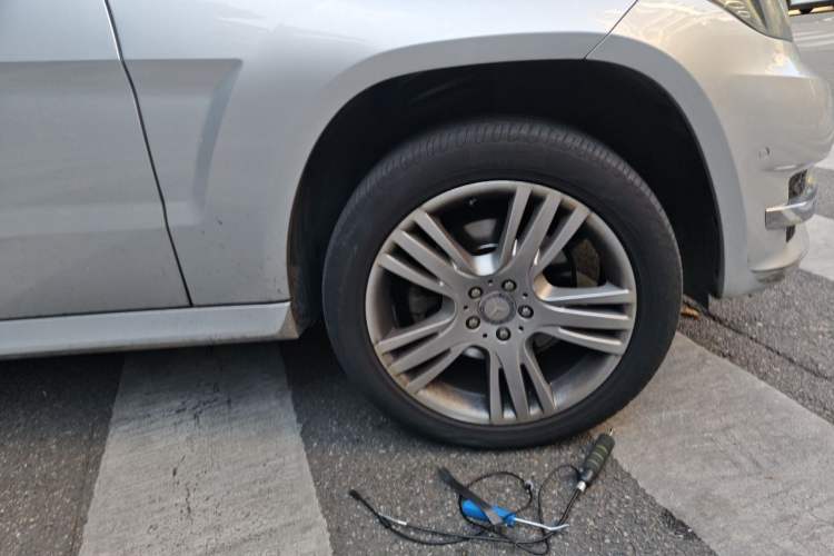 Used Mercedes-Benz GLK-Class 2014 GLK 260 4MATIC Dynamic Model Right Front Wheel Hub