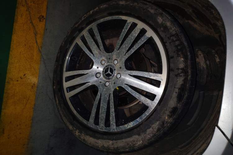 Used Mercedes-Benz GLK-Class 2014 GLK 260 4MATIC Dynamic Model Right Front Wheel Hub