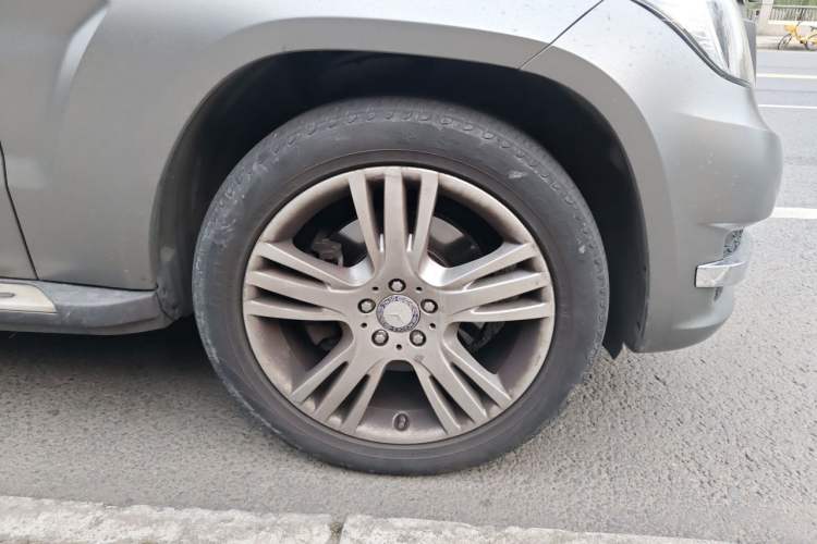 Used Mercedes-Benz GLK-Class 2014 GLK 260 4MATIC Dynamic Model Right Front Wheel Hub