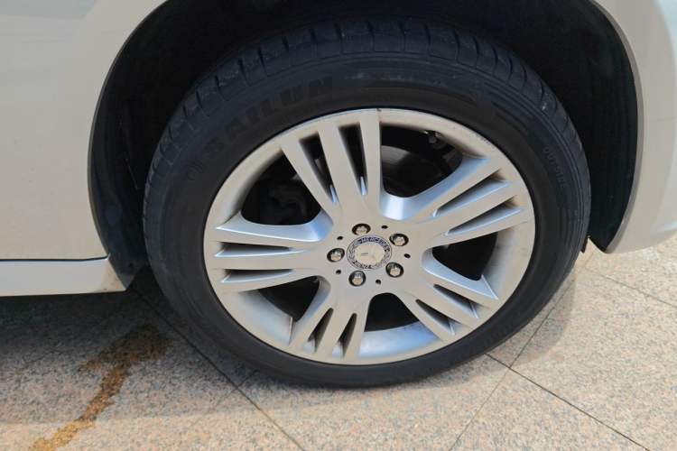 Used Mercedes-Benz GLK-Class 2014 GLK 260 4MATIC Dynamic Model Right Front Wheel Hub