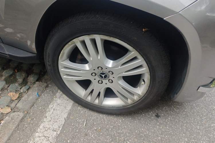 Used Mercedes-Benz GLK-Class 2014 GLK 260 4MATIC Dynamic Model Right Front Wheel Hub